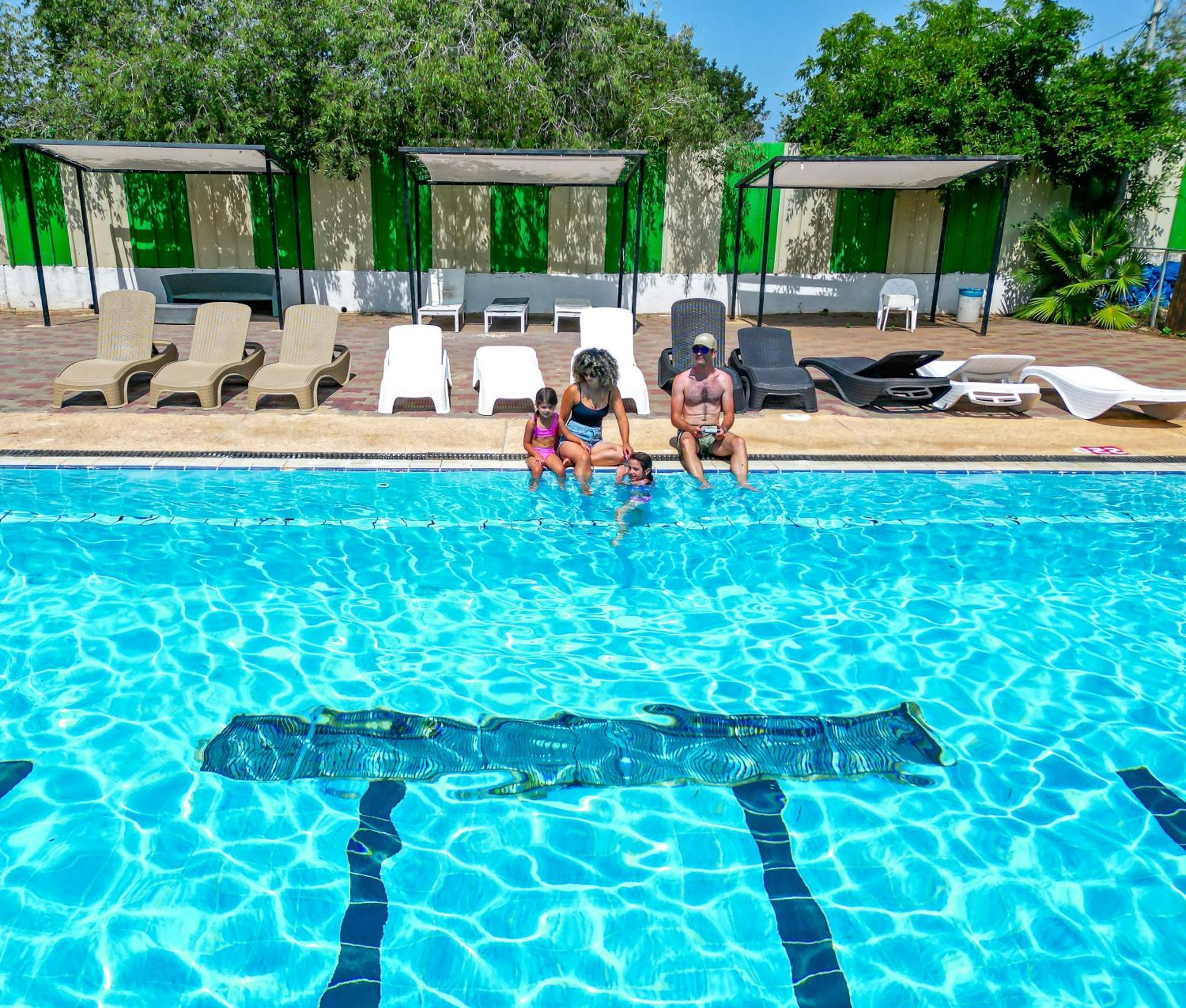 Eden Inn Zichron Ja’akow Exterior foto
