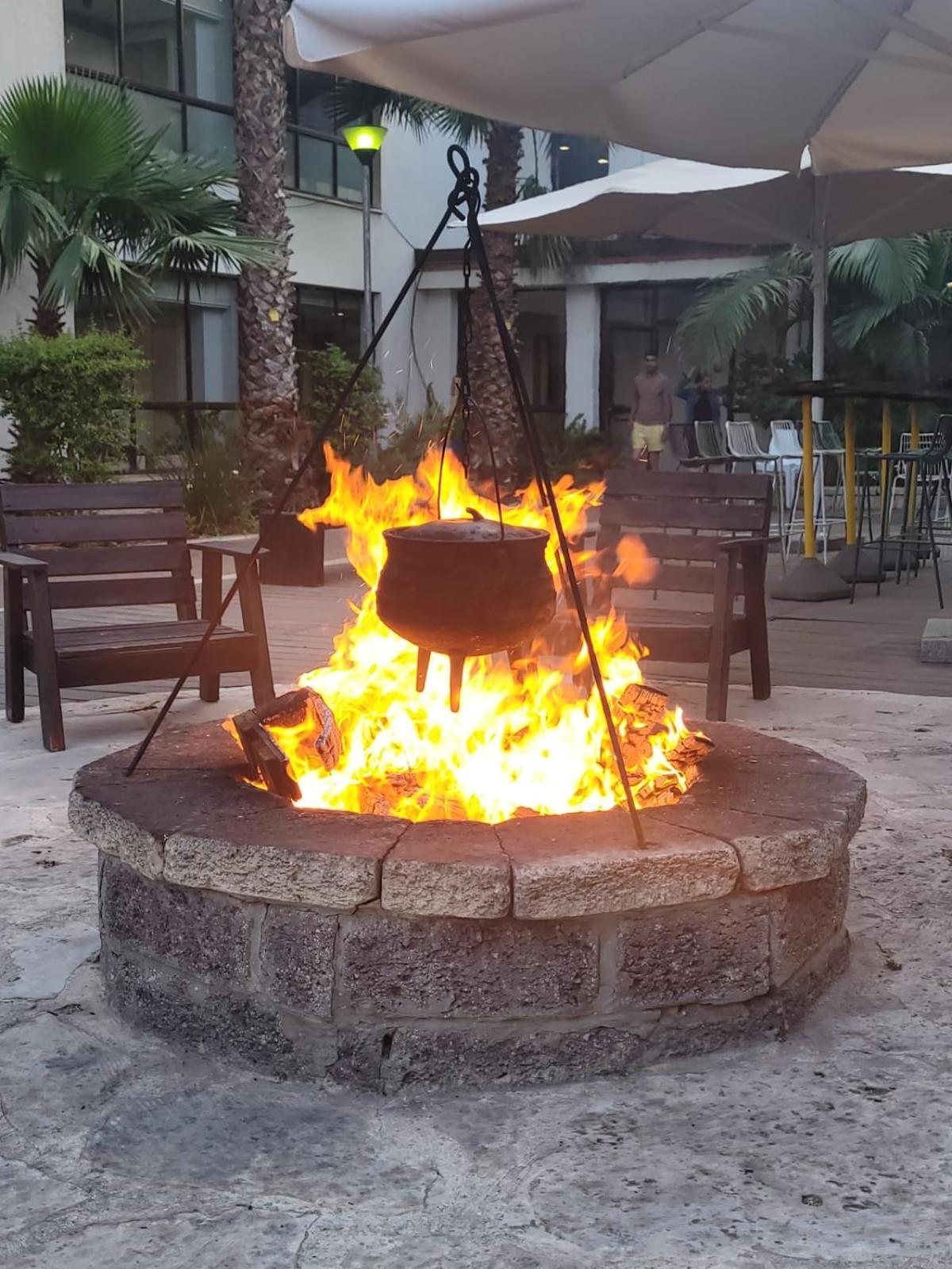 Eden Inn Zichron Ja’akow Exterior foto
